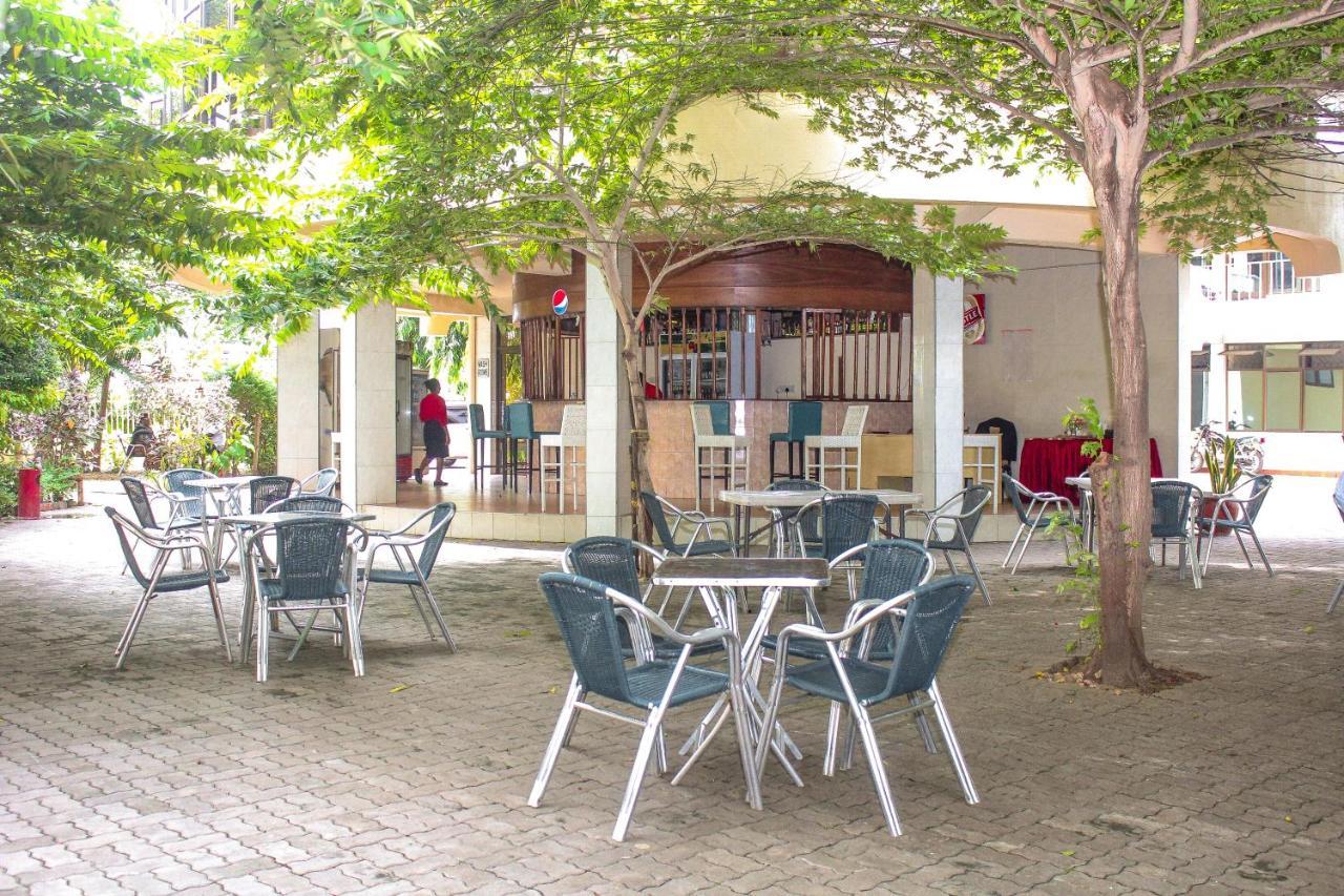 Hotel Landmark - Ubungo Town